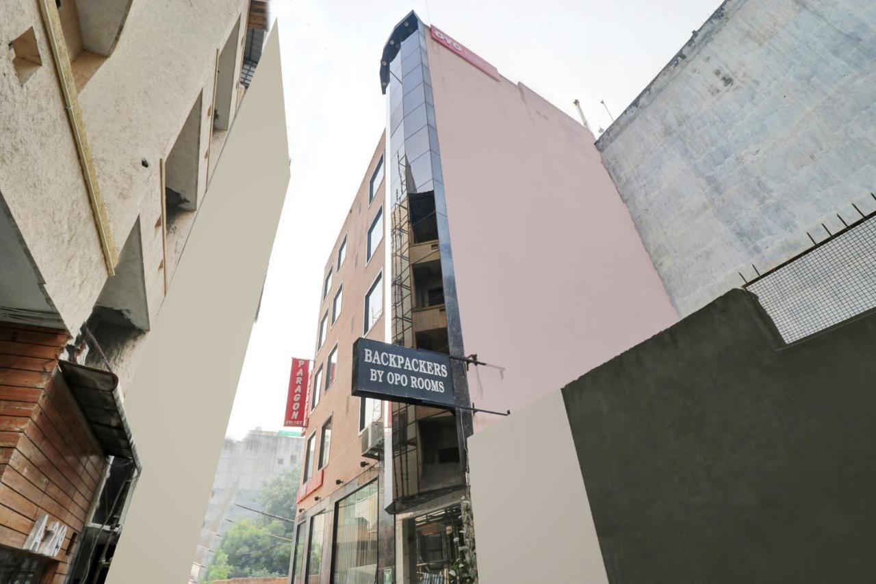 Oyo 23368 Boutique Hotel Paragon Нью-Дели Экстерьер фото