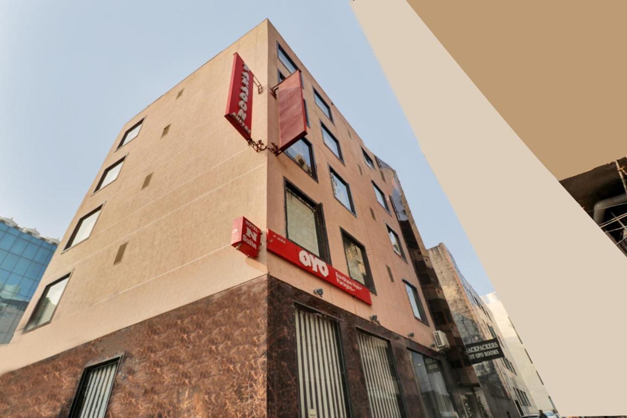 Oyo 23368 Boutique Hotel Paragon Нью-Дели Экстерьер фото